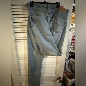 Men’s Levi’s 502 blue jeans